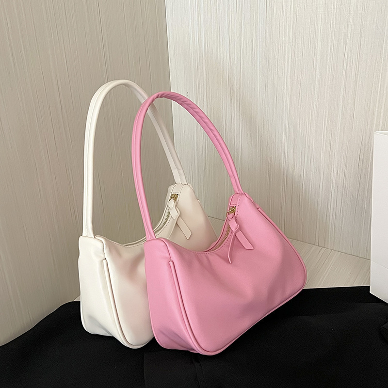 This year's popular small bags for women 2024 new shoulder armpit bags ins versatile texture foreign style niche handbags