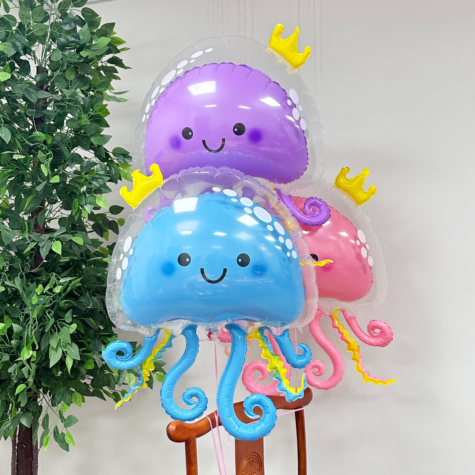 New jellyfish balloon octopus bubble ball double layer crown jellyfish three color floating balloon cartoon jellyfish wholesale