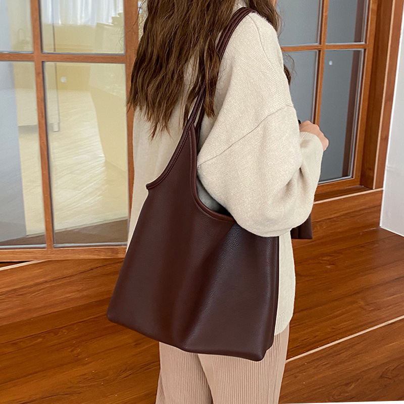 Tote bag for women large capacity Korean style simple shoulder bag new solid color lightweight soft leather large bag trendy