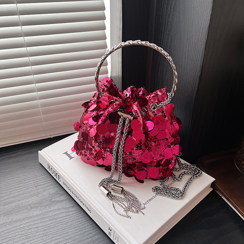 Cross-border new portable shoulder bag crossbody women's bag light luxury sequin chain tassel 2024 gift bag bucket bag
