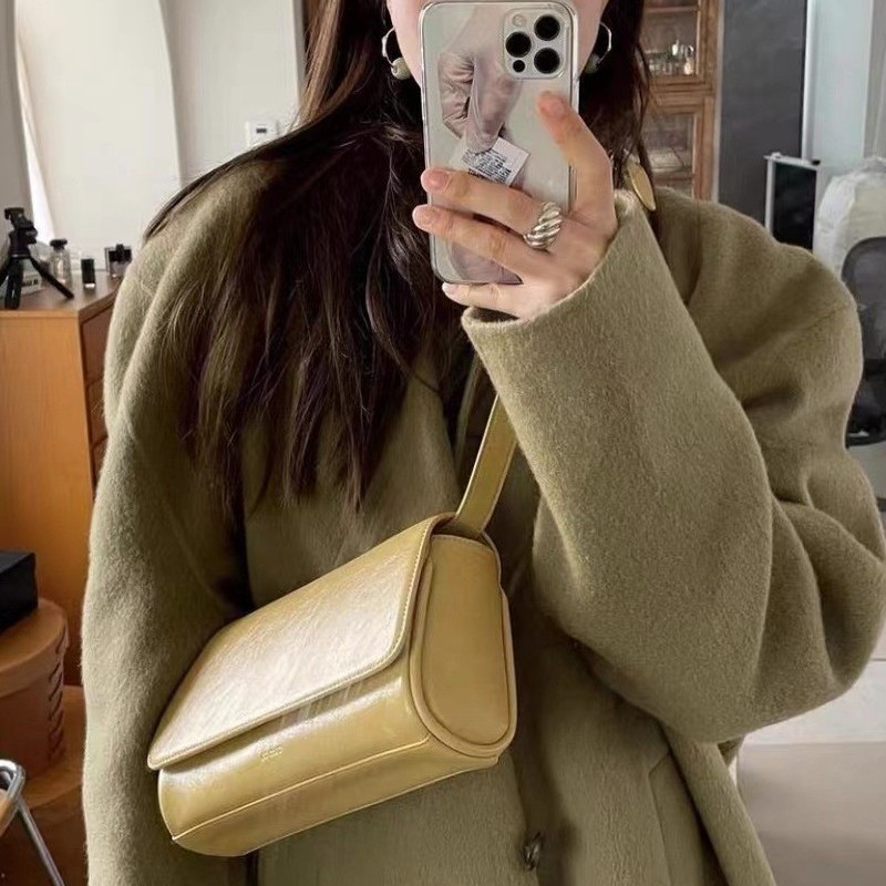 Spot Korean niche design standoil bag Butter bag Classic classic butter bag for women