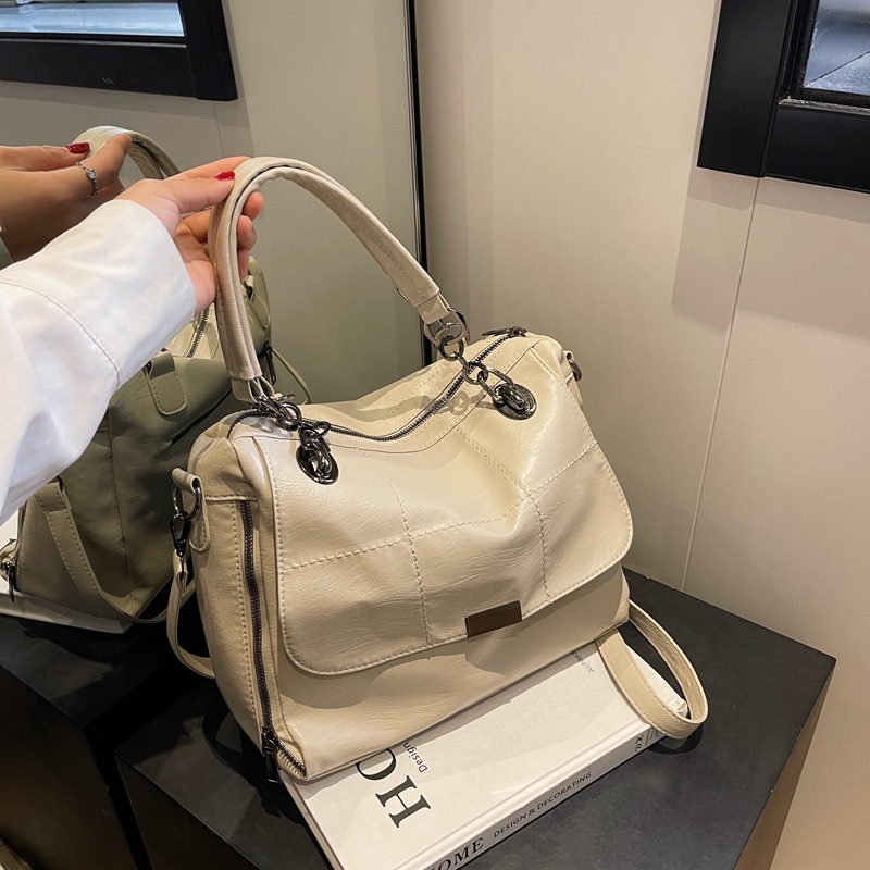 Casual soft surface niche bag, new women's bag, summer style, versatile crossbody bag, fashionable handheld small square bag