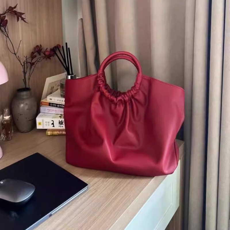 Korean style pleated cloud bag 2024 new large capacity handbag bride wedding bag versatile single shoulder crossbody bag