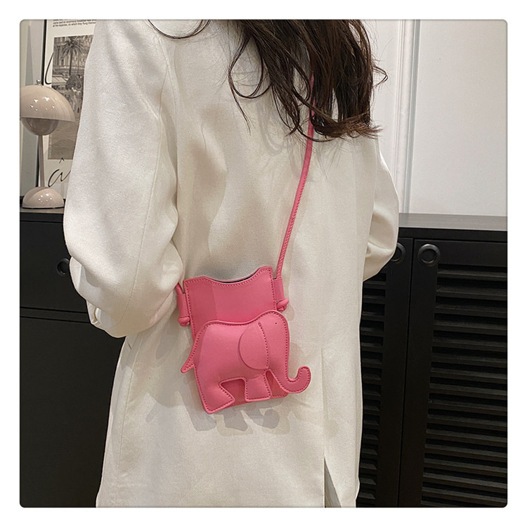 Internet celebrity personalized small bag new elephant bag cartoon girl versatile shoulder crossbody bag elephant mobile phone bag