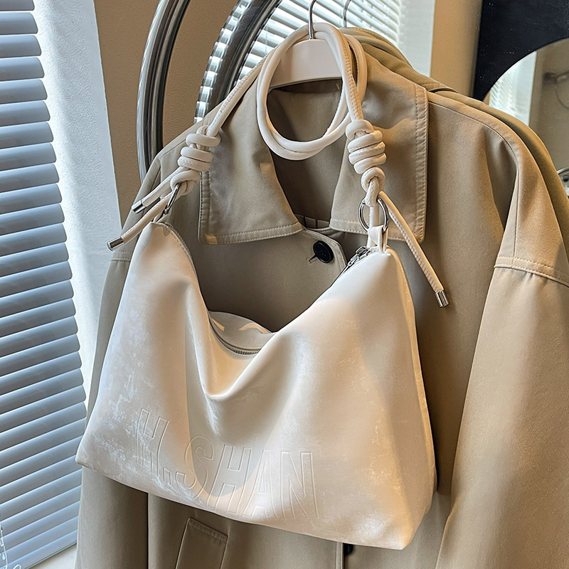 Trendy pink large-capacity crossbody bag for women 2024 new spring fashion popular tote bag casual bucket bag