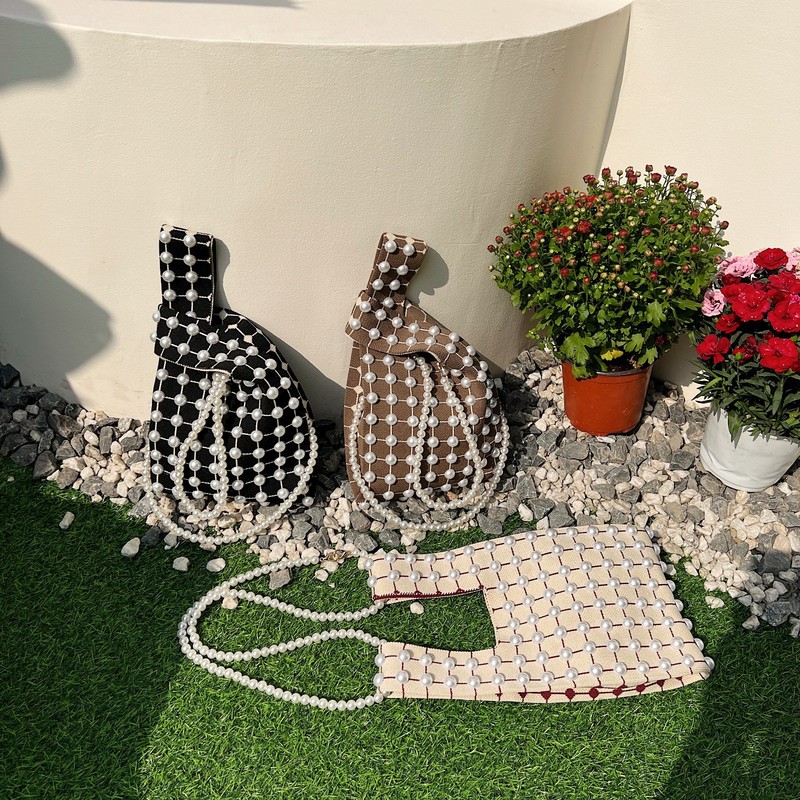 ins Korean version versatile simple pearl women's bag fashionable personality single shoulder crossbody bag 2024 new dinner handbag
