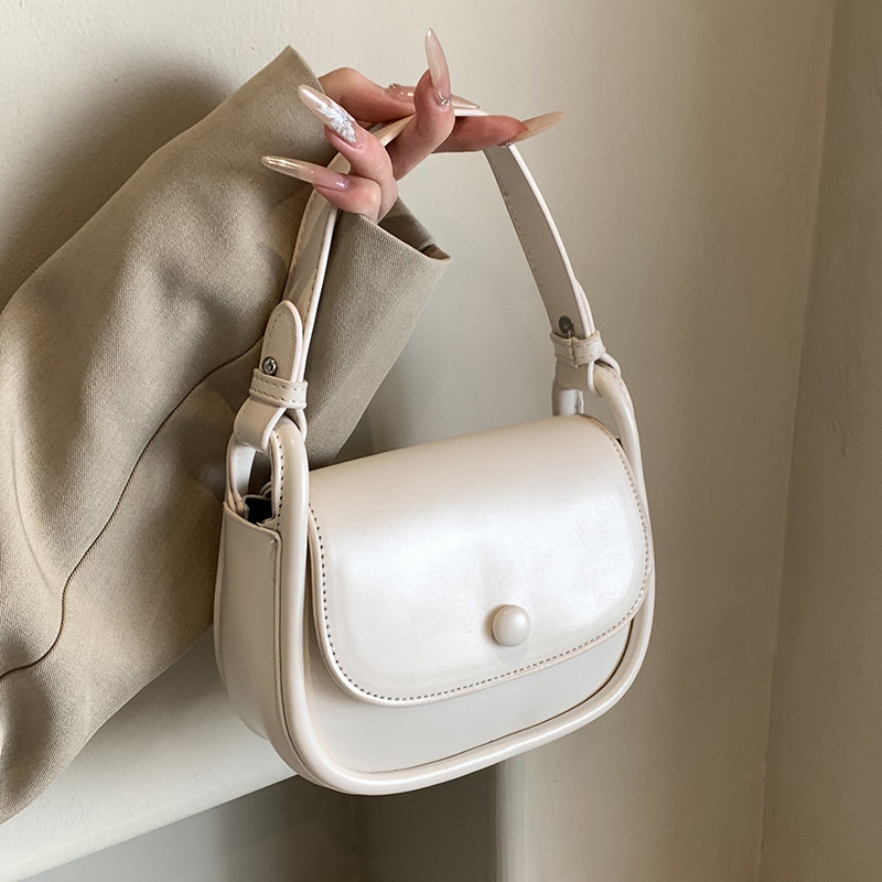 Korean style fashionable small bag for women 2024 new style versatile shoulder armpit bag commuter crossbody saddle bag