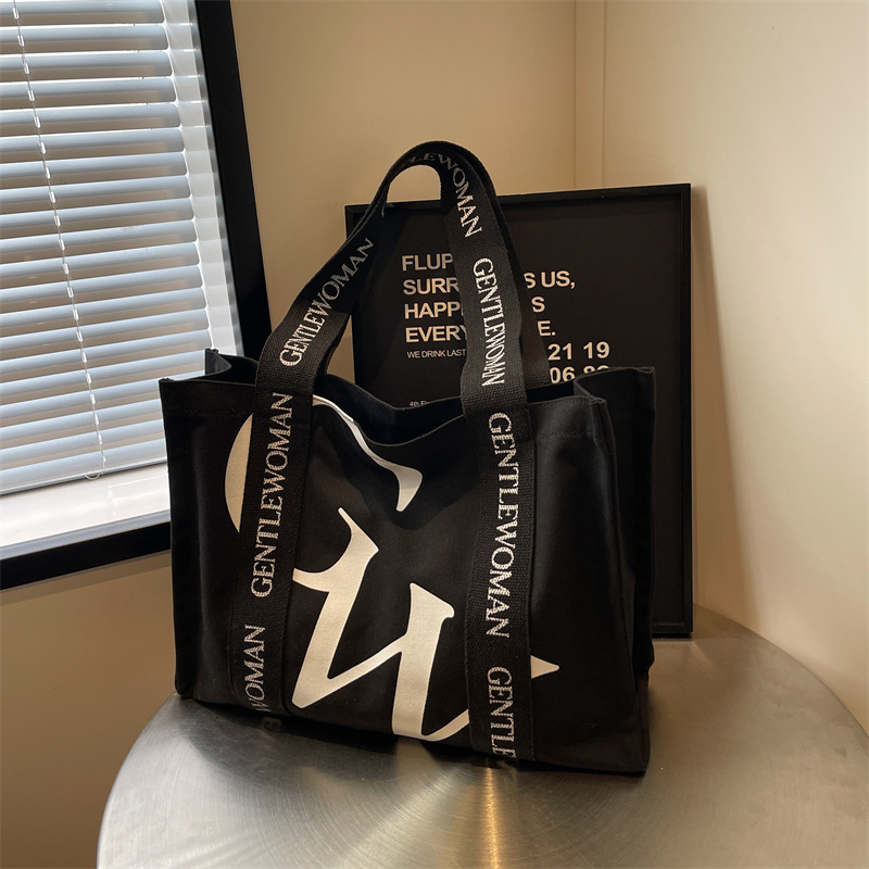Thailand Gentle Woman large letter printed canvas bag new tote casual portable shoulder bag