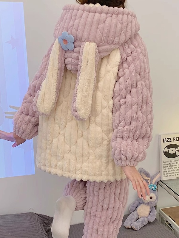 Three-layer quilted jacket pajamas for women plus velvet and thickened warm coral velvet autumn and winter cartoon flannel home clothes set