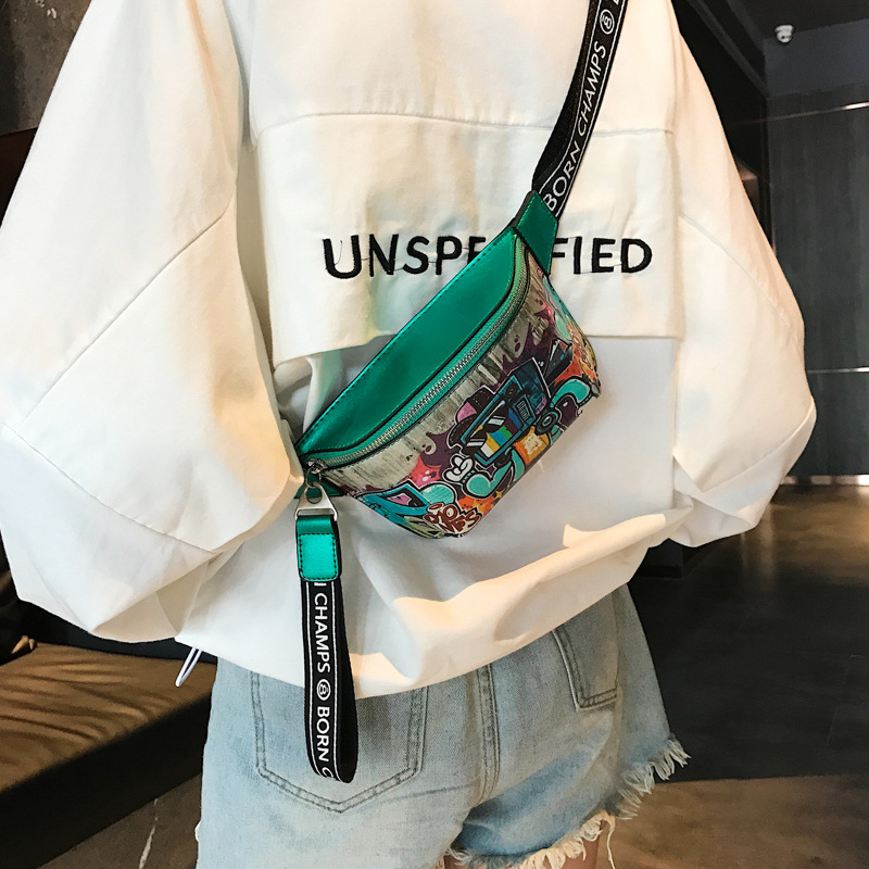 Hip-Hop Fashion Painted Graffiti Small Waist Bag 2024 New Internet Celebrity Casual Crossbody Chest Bag Jumpy Girl Bag