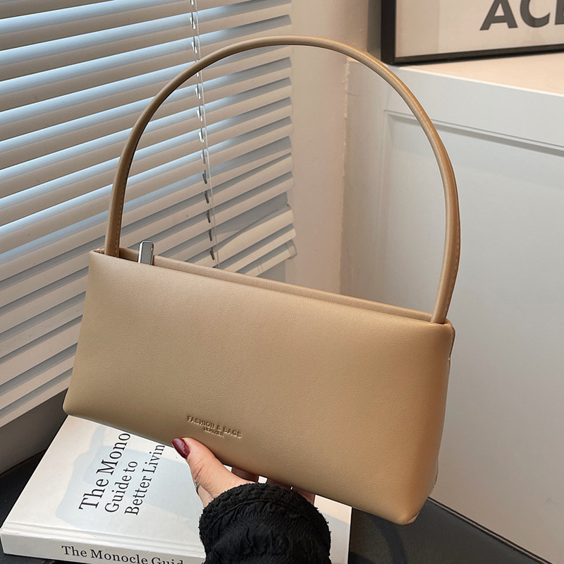 High-end texture niche bag women's new trendy this year's popular texture ins shoulder armpit bag crossbody bag