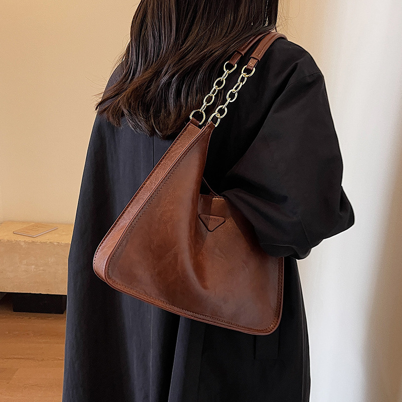 Niche retro women's bag new armpit bag large capacity shoulder tote bag soft side shoulder crossbody bag