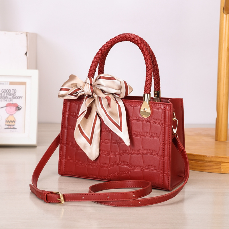 Wedding bag high-end bag women's bag 2024 new autumn and winter bridesmaid bag handbag women's red wedding bridal bag