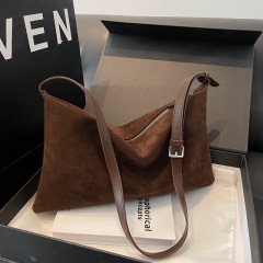 Retro Frosted Suede Pillow Bag Women's Foreign Trade New Autumn and Winter Shoulder Underarm Bag Simple Large Capacity Commuting Bag