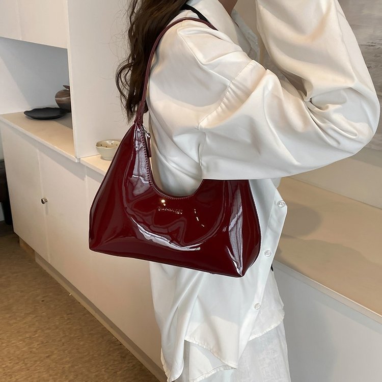 Korean style patent leather bag, women's baguette crescent bag, women's shoulder bag, women's handbag, textured, fashionable armpit bag