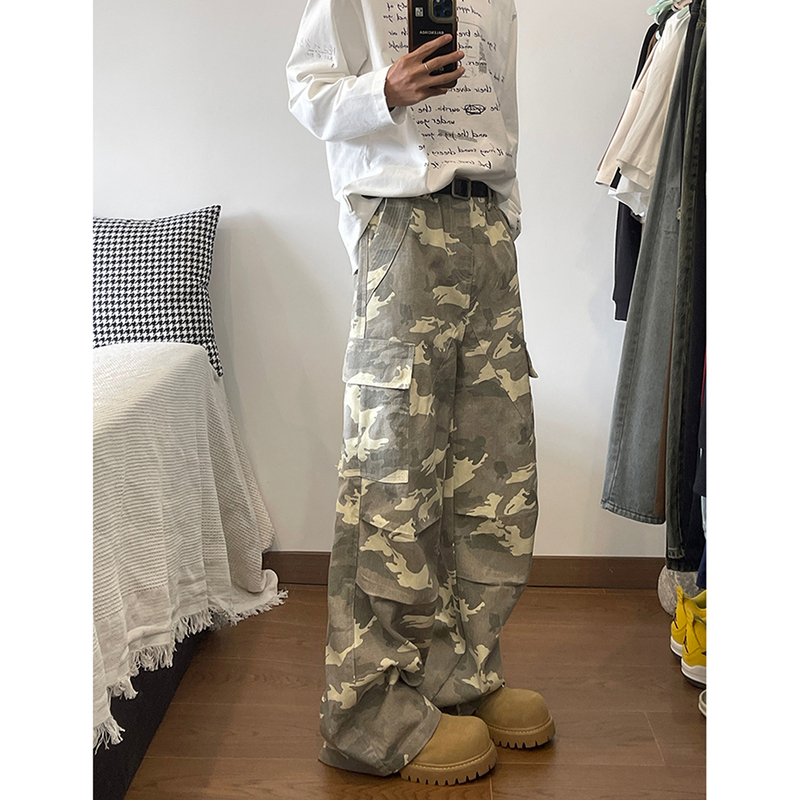 [Internet Photo] American loose light camouflage trendy workwear straight denim casual pants for men