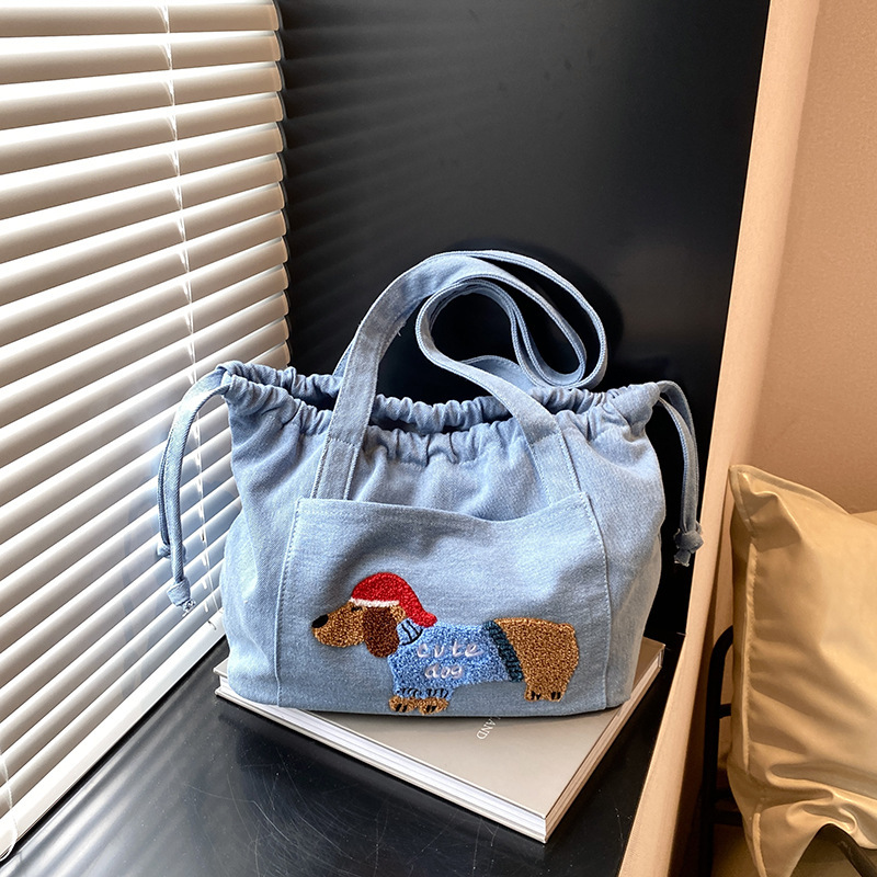 Niche casual large-capacity denim tote bag 2024 new fashion versatile shoulder bag student class commuting bag