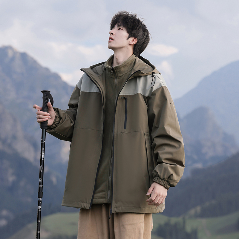 Outdoor casual jacket three-in-one men's and women's windproof and waterproof jacket