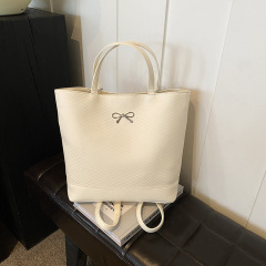 Niche design high-end silver bucket bag for women 2024 new trendy fashion portable shoulder armpit bag wholesale