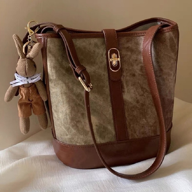 Nanfeng Chio2nd Philadelphia old newspaper bucket bag women's new autumn and winter retro commuter shoulder crossbody bag
