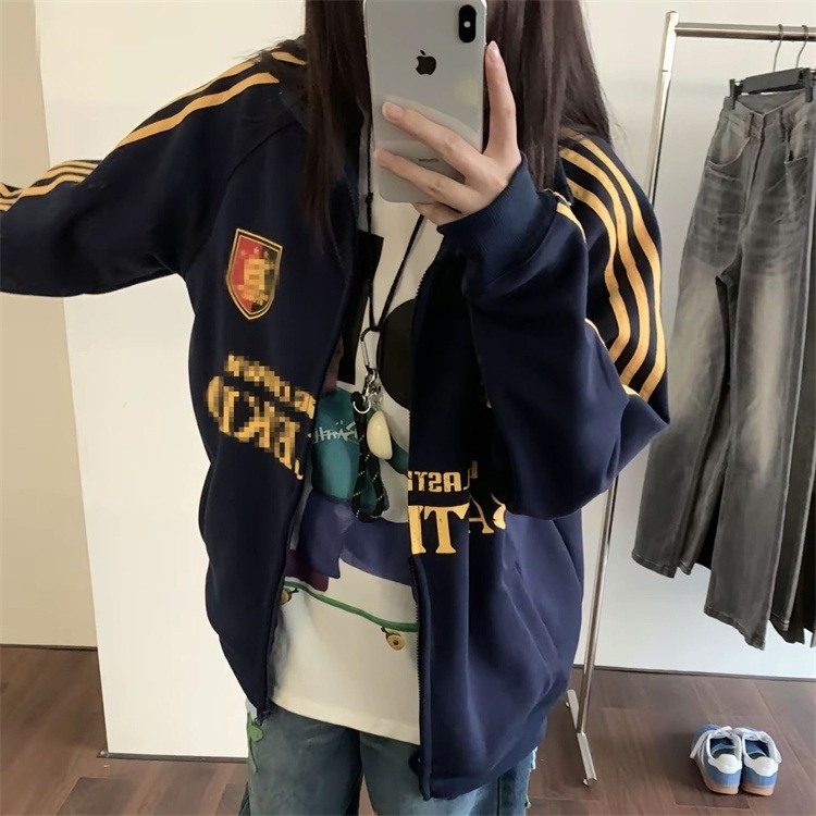 [Internet Photo] American retro stand-up collar three-stripes splicing printed loose casual sweatshirt