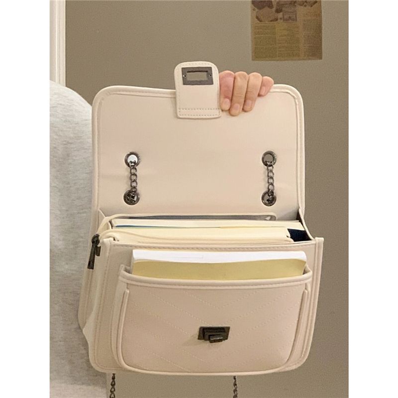Bag large capacity 2024 new crossbody bag college student class bag female design texture single shoulder chain small square bag