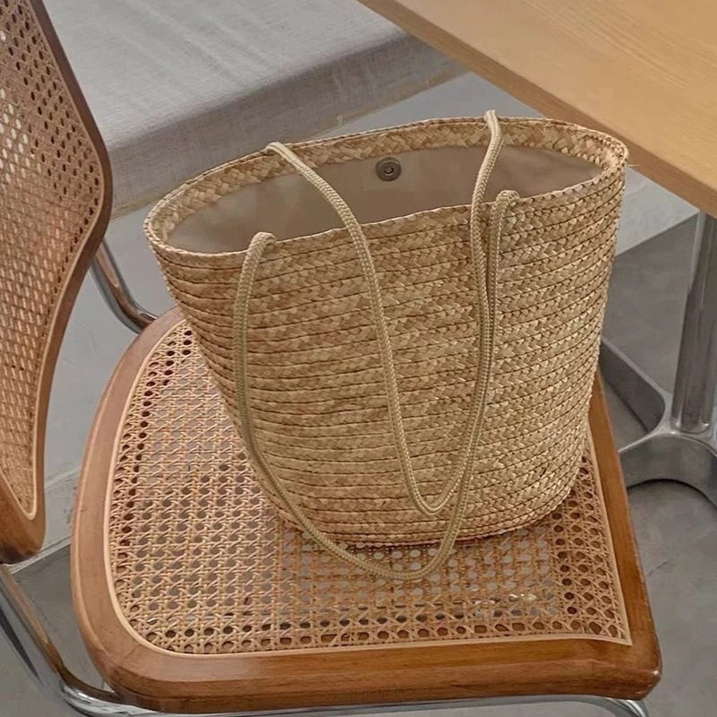 Korean internet celebrity seaside vacation beach straw bucket bag pastoral style large capacity handwoven straw bag shoulder bag