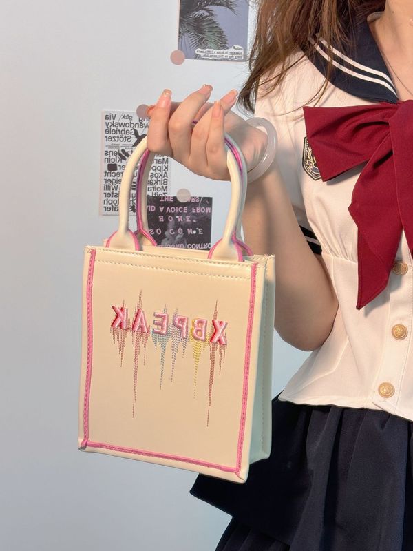 High-end textured sound wave bag organ small square bag for women 2024 new fashion dopamine versatile single shoulder crossbody bag
