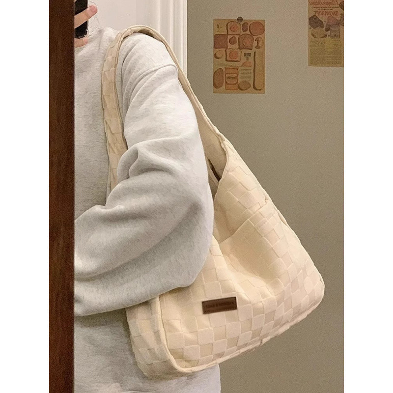 Large-capacity bag for women 2024 new autumn and winter college student shoulder bag portable checkerboard commuter tote bag