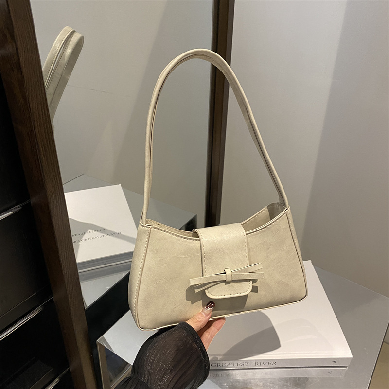 Fashion niche bag women's 2024 autumn new fashion casual shoulder armpit bag portable work small bag