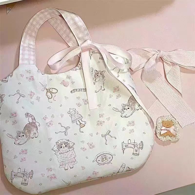 2024 Spring New Floral Cat Handbag High-Looking Cute Small Tote Bag Niche Printed Commuting Mommy Bag
