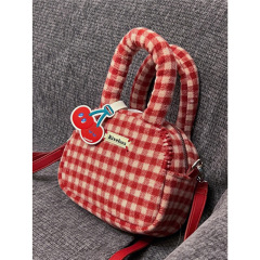 2024 New Niche Autumn and Winter Bags for Women Sweet and Cool Crossbody Bags Hand-held Shoulder Bags Cute Christmas Plush Bags
