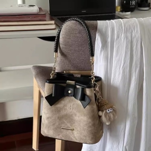 2024 New Retro Literary Bucket Bag Women’s Niche Design High-end Handbag Casual Shoulder Crossbody Bag