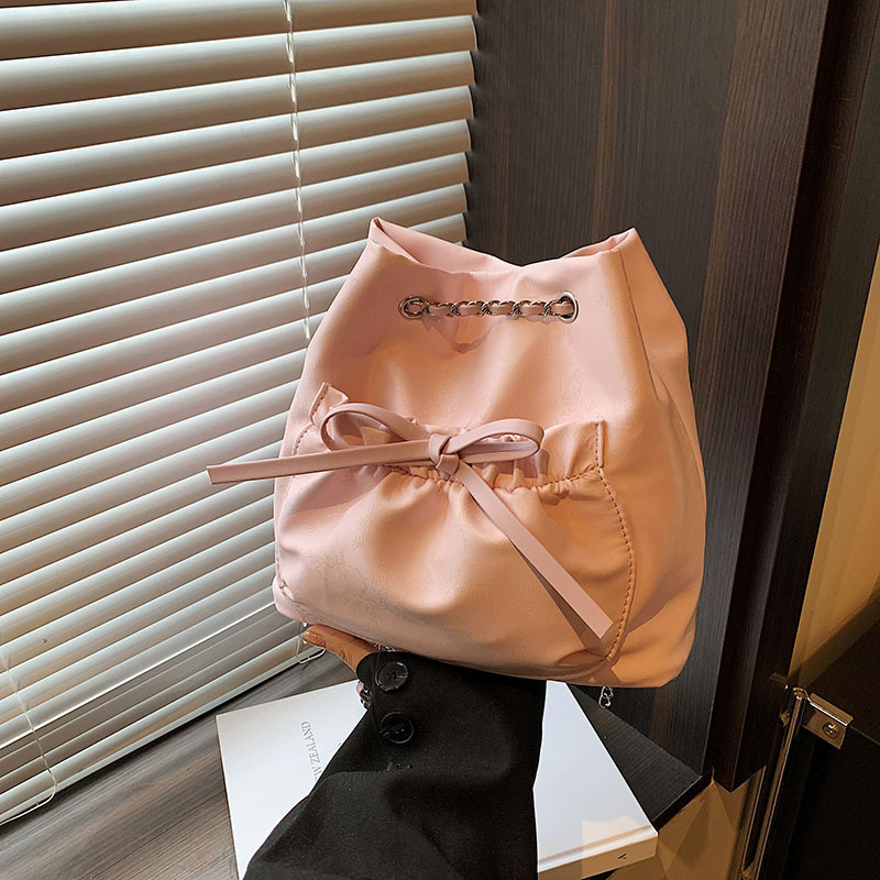 Bow chain backpack women's 2024 new summer simple and versatile crossbody bag fashionable portable bucket bag