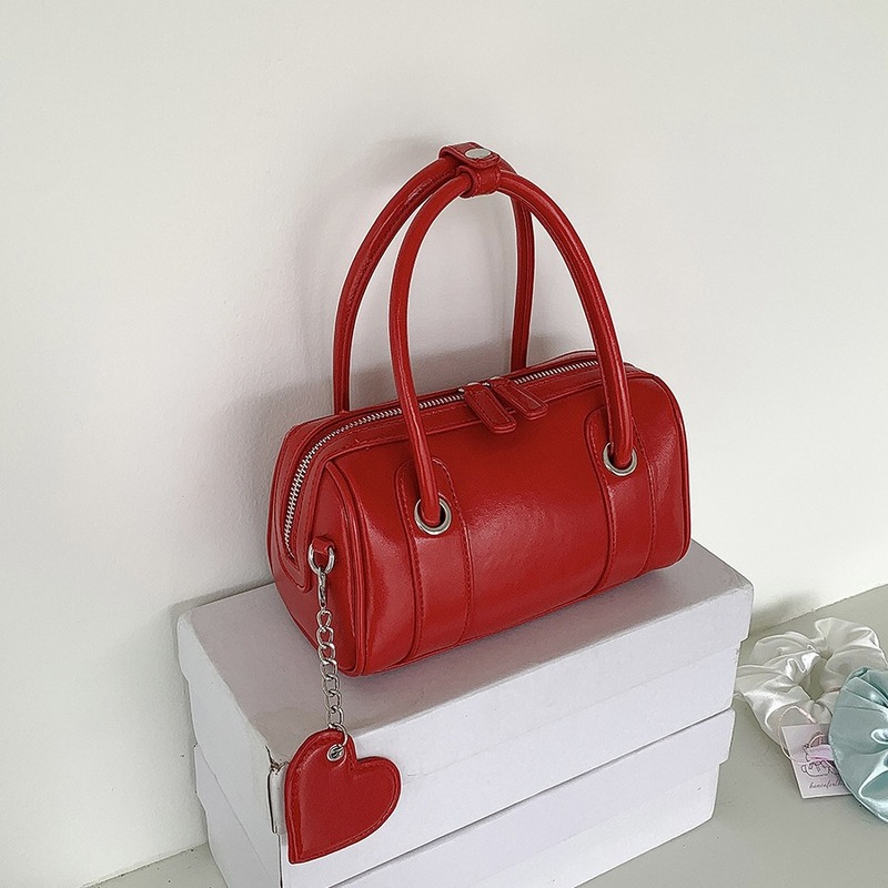 Korean style stereotyped PU commuter bag niche 2024 new shoulder crossbody bag fashion high-end love handbag