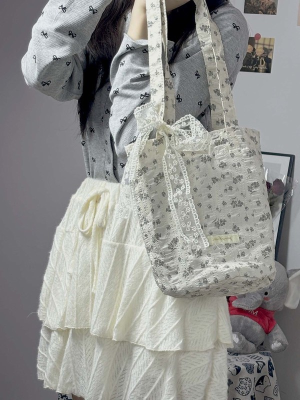 Summer Small Fresh Portable Bucket Bag 2024 New Literary Casual Commuting Tote Bag Floral Versatile Shoulder Bag