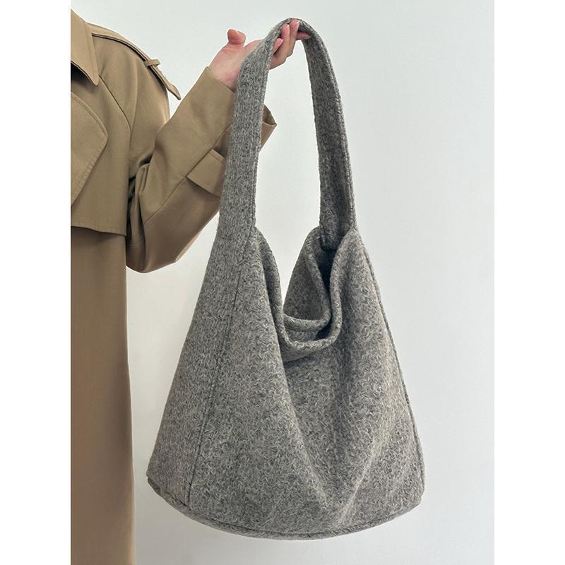Retro women's lazy style Korean style woolen tote bag new autumn and winter large capacity commuter shoulder bag mother-in-law bag