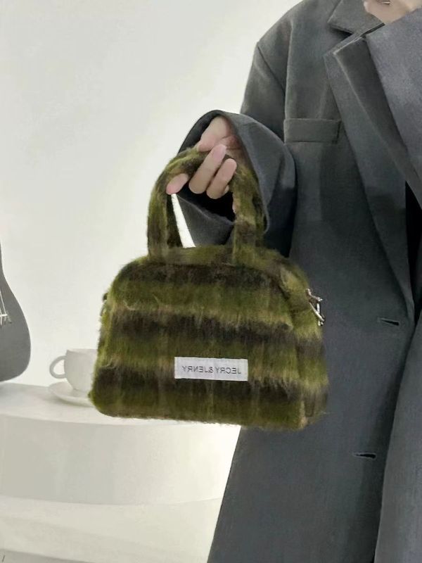 Xiaohongshu's same moss green portable Boston bag 2024 autumn and winter new wool plaid versatile single shoulder crossbody bag