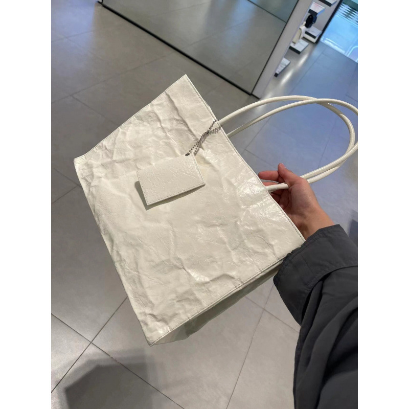 Korean fashion trend large-capacity pleated tote bag for women 2024 new commuter bag-feel armpit handbag