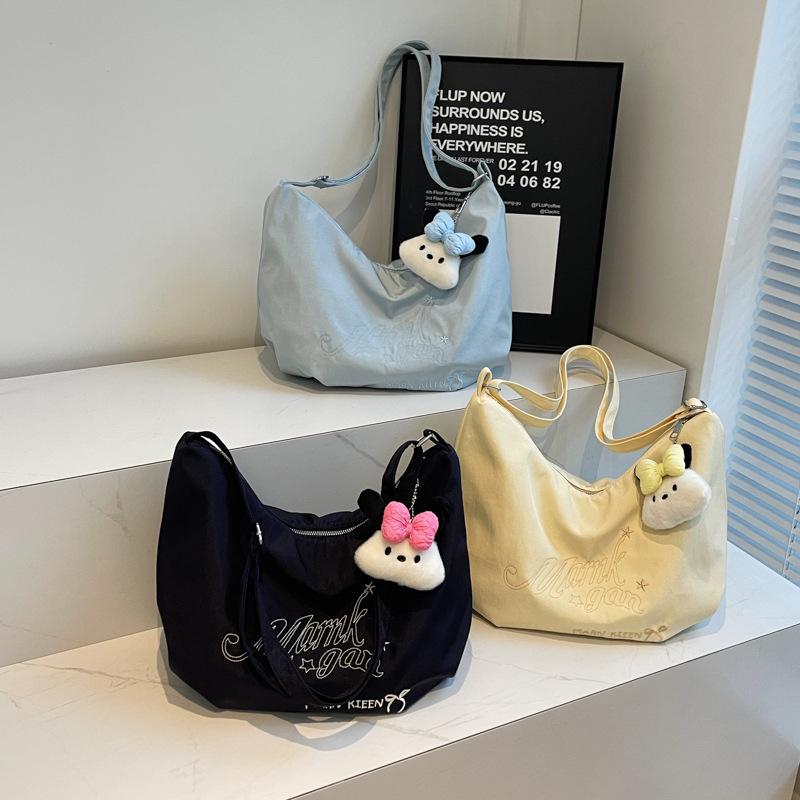 Simple Large Capacity Bag Women 2024 New Fashion Embroidered Commuting Tote Bag Casual Shoulder Underarm Bag Wholesale