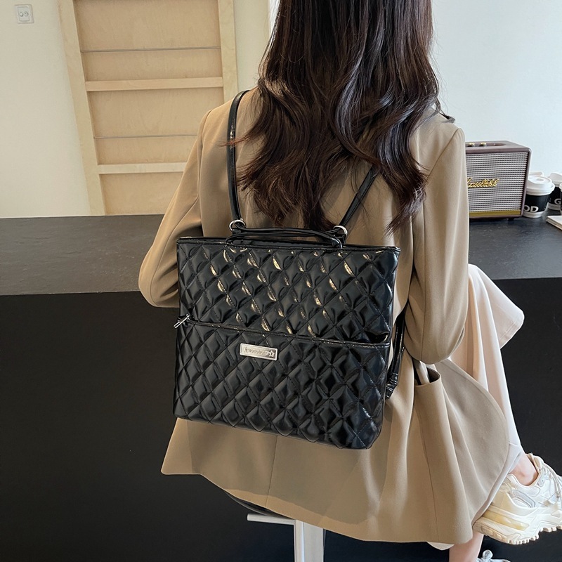 Fashionable rhombus large capacity tote bag for women Korean style simple backpack 2024 summer niche design women's bag