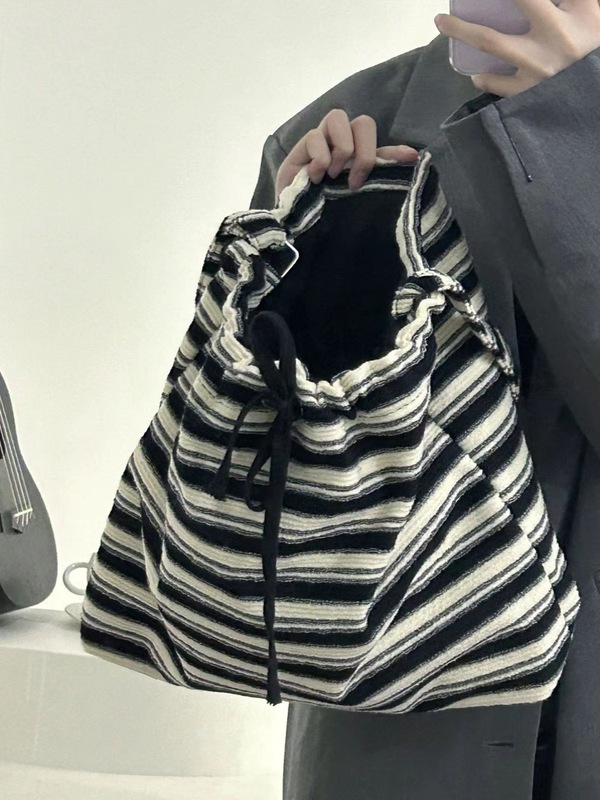 Maillard casual lazy style striped fashion canvas bag 2024 spring and autumn new knitted bag large capacity tote bag