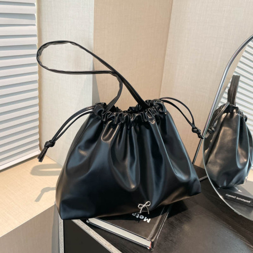 Western-style large-capacity pleated armpit bag for women 2024 new fashion versatile shoulder bag Korean version popular tote bag