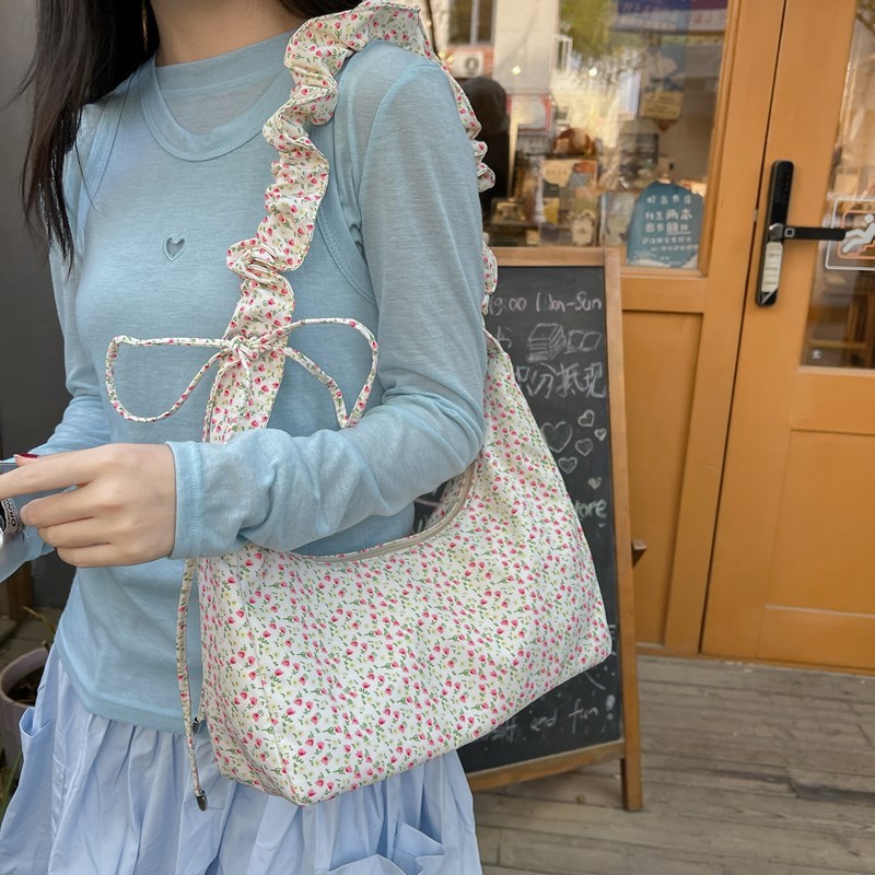 Large-capacity armpit bag for women 2024 summer new small floral bag fresh drawstring pleated single shoulder crossbody bag