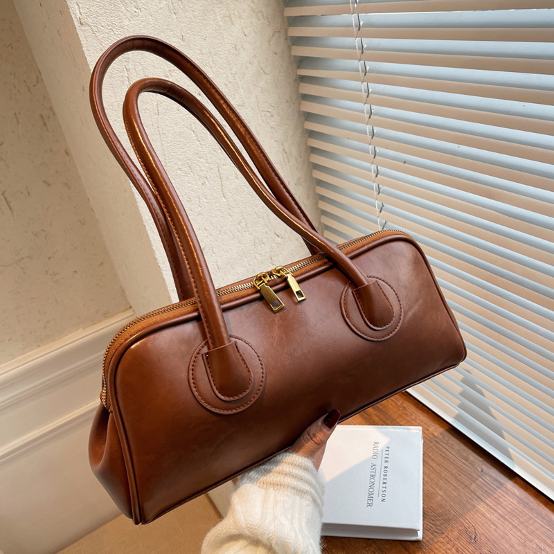 Autumn and Winter Bags 2024 New Trendy Bags Women's Bags Fashionable and Versatile Shoulder Underarm Bags Designed Portable Baguette Bags