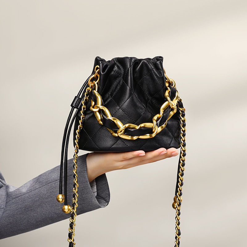 Viney bag women's versatile new style high-end cross-body bucket bag niche designer hand-held chain genuine leather bag