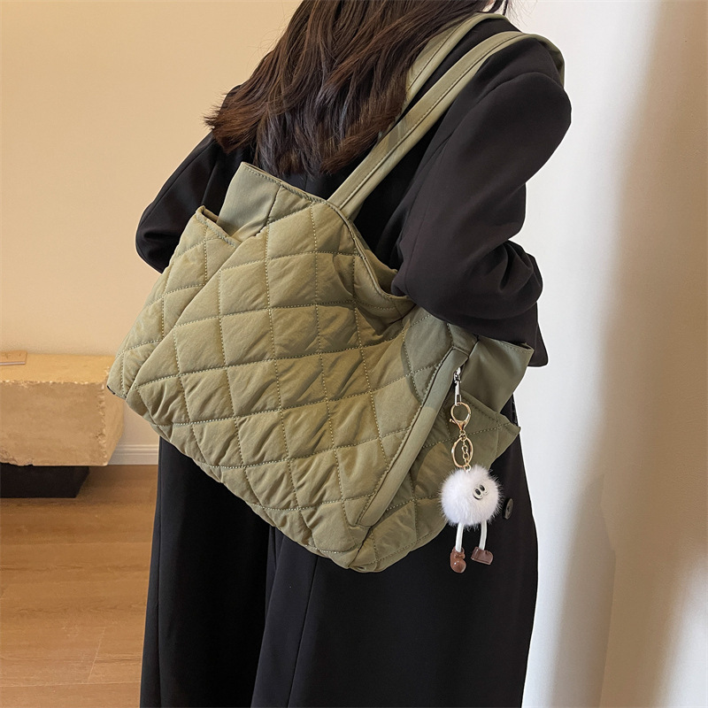 Korean ins cotton clothing bag women's new rhombus large-capacity portable tote bag commuter shopping shoulder bag