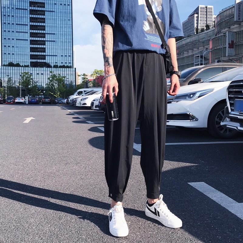 Hong Kong style men's loose casual pants with leg slits