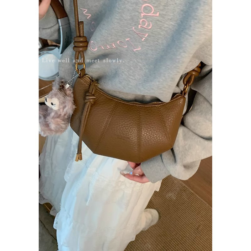French niche design armpit bag women's bag 2024 new fashion dumpling bag versatile simple single shoulder crossbody bag