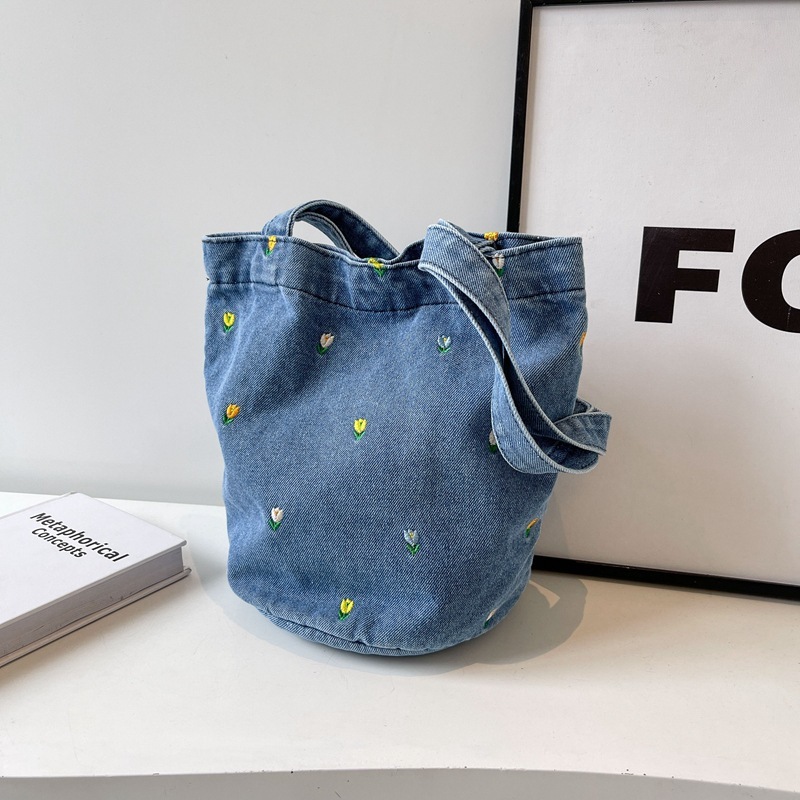 Summer niche canvas bag embroidered handbag denim bag niche design fashion large capacity shoulder bag commuter bag